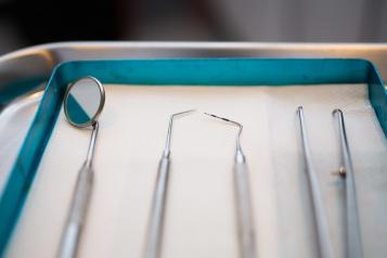 Image of dentist equipment 